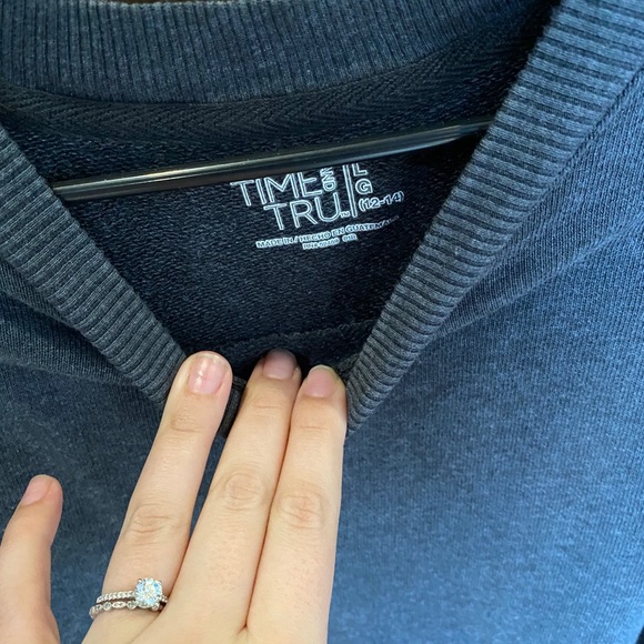 Oversized pullover - Picture 2 of 2